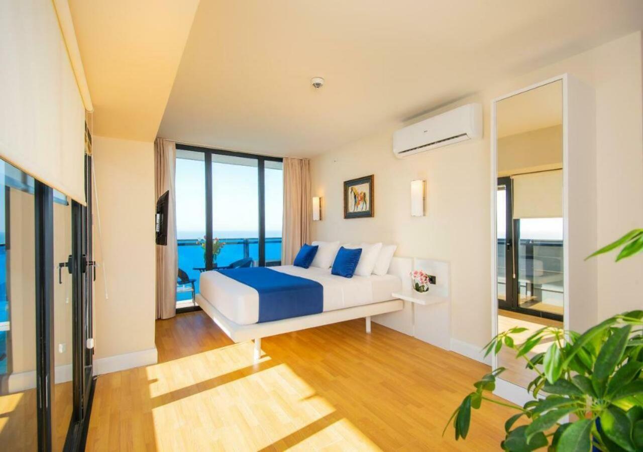 באטומי Aparthotel Orbi City Sea View מראה חיצוני תמונה